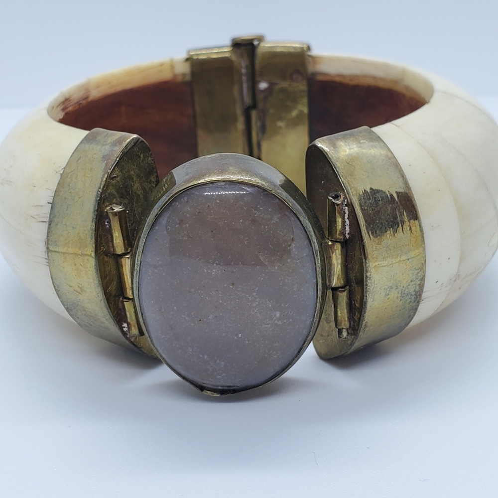 Vintage Camel bone chunky bracelet.